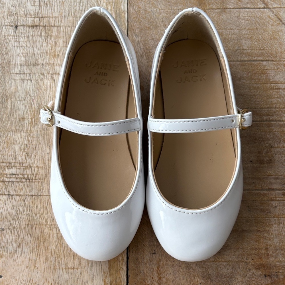 Janie and Jack White Patent Shoes size 8
